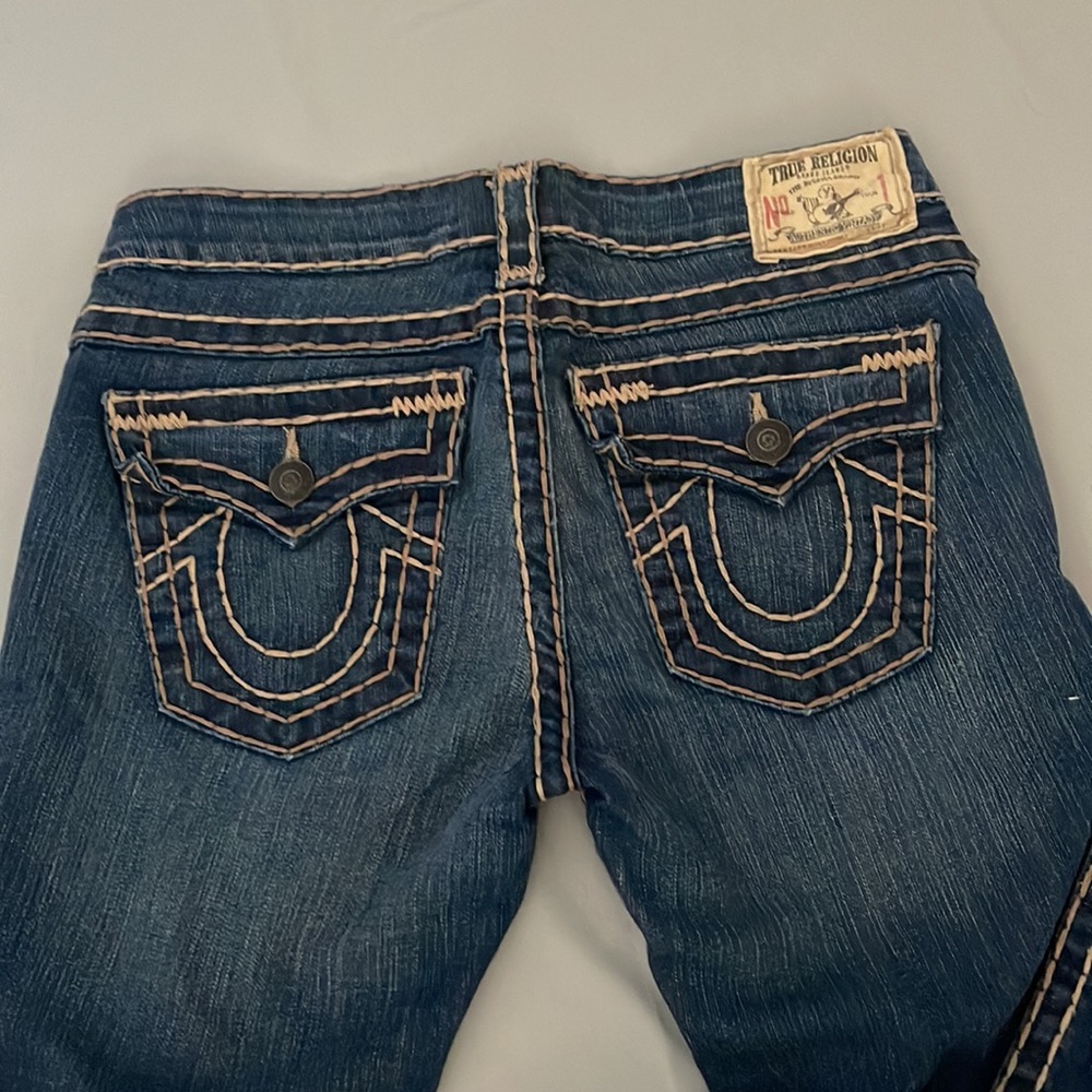 TRUE RELIGION Authentic “Vintage” style , BECKIE SUPER T …. size 28” JEANS